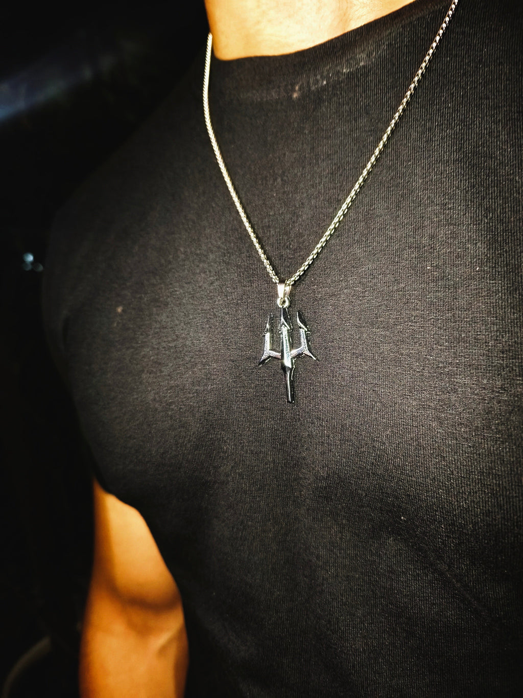 TRIDENT SLEEK CHAIN